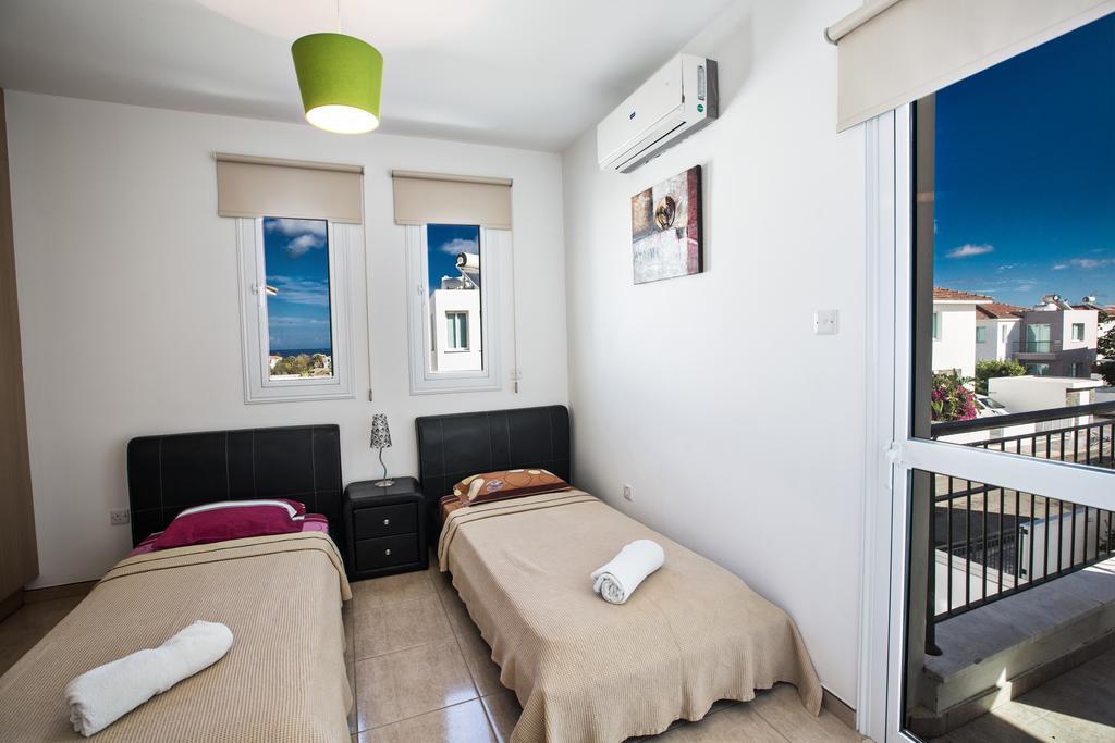 Avra Villas Paralimni Pokoj fotografie