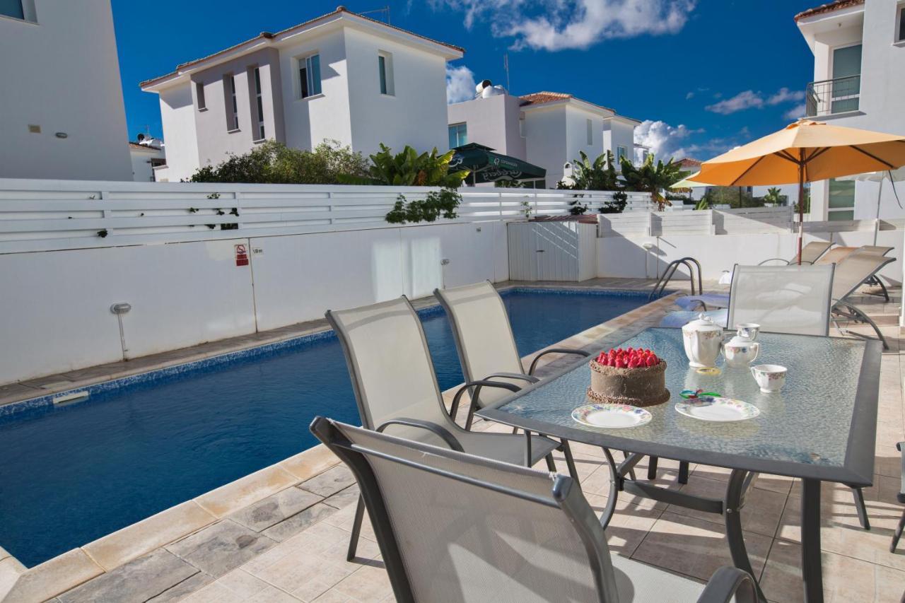 Avra Villas Paralimni Exteriér fotografie
